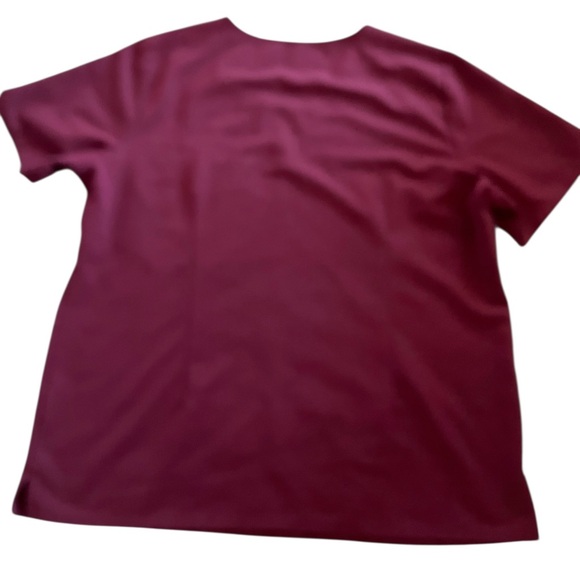 FIGS Catarina Scrub Tops for Women — Classic Fit, 1 Pocket Size XXL - Picture 2 of 5